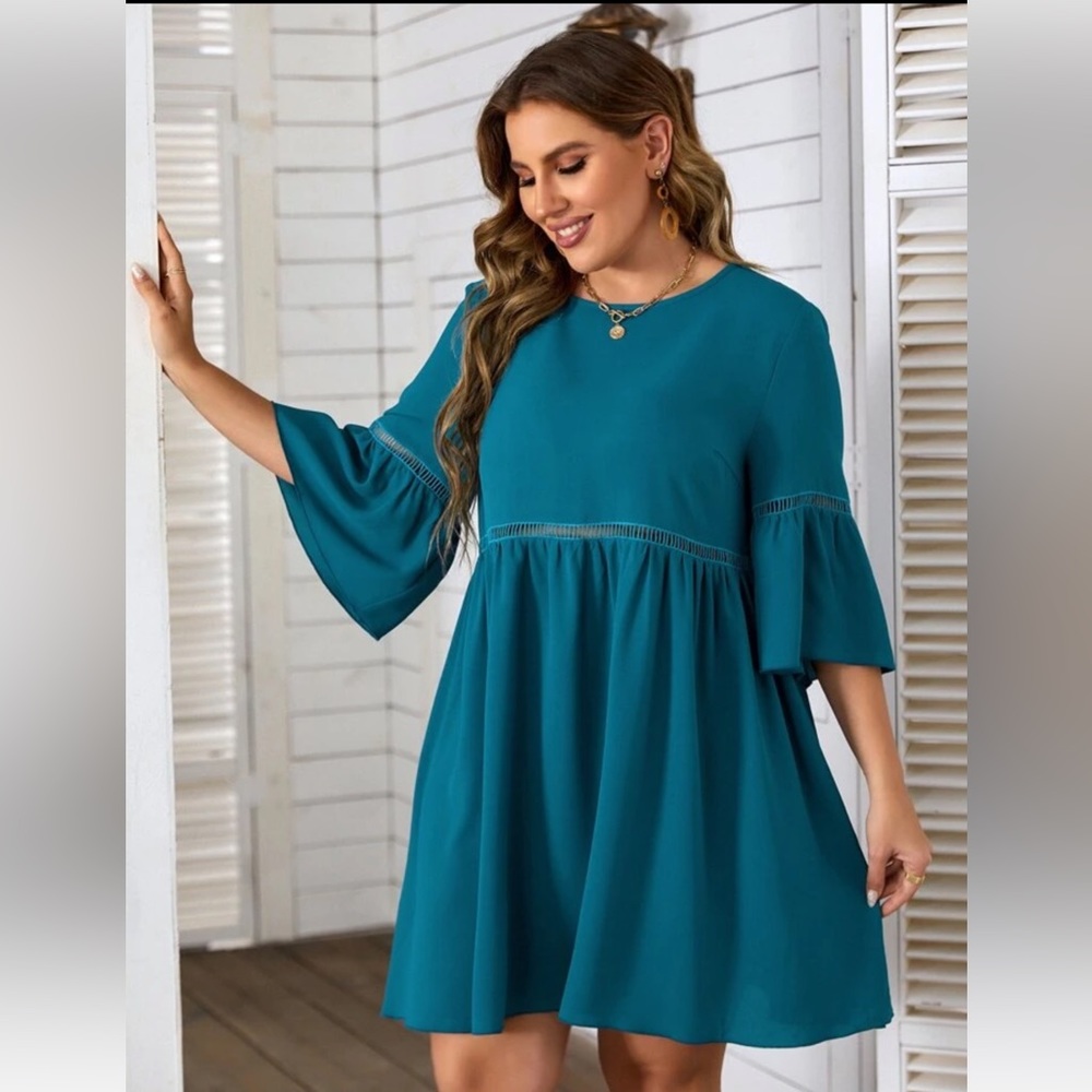 SHEIN Plus Bell Sleeve Lace Insert Dress